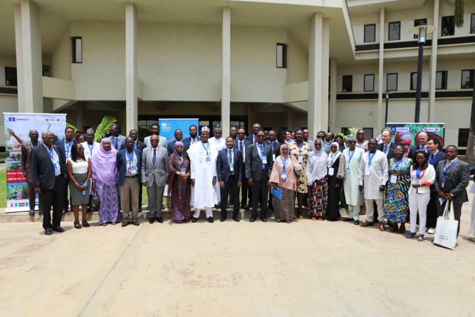 The Hon. Minister of Education in a group photograph with other Ministers of four West African countries, UNESCO Team members, Partners from the Republic of Korea, Your Excellencies High Commissioners, Ambassadors, Members of the Diplomatic Corps, Stakeholders and Staff of FME