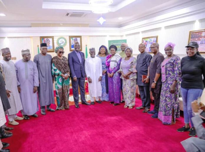 Distribution of Relief Items in Nasarawa State7 (3rd Right) The Executive Governor of Nasarawa State, His Excellency, Engr Abdullahi A. Sule, (4th Right) Hon. Federal Commissioner NCFRMI, Hon. Tijani Aliyu Ahmed (5th Right) Senior Special Assistant to the President on Community Engagement (North Central) Abiodun Esset, and other dignitaries during the presentation of relief materials by the Federal Ministry of Humanitarian Affairs and Poverty Alleviation to victims of rainstorm in Lafia Nasarawa State on Thursday 16th May, 2024