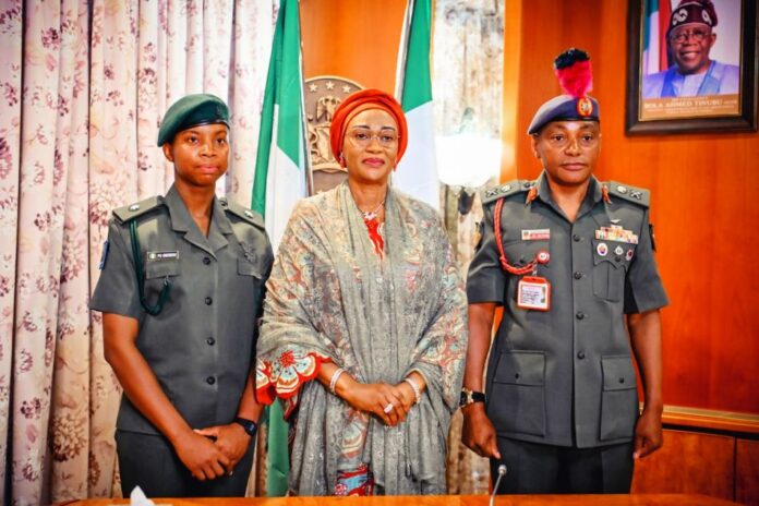First Nigerian Female Graduate of Royal Military Academy1 L – R 2nd Lt Princess Oluchukwu Owowohn ( the Celebrant), the First Lady of the Federal Republic of Nigeria, Senator Oluremi Tinubu, CON and the Commandant of the Nigerian Defence Academy, NDA Maj.Gen OJ Ochai at the presentation of Owowoh to the First Lady after her commissioning and graduation from Royal Military Academy, Sandhurst, UK at the State House, Abuja on Monday 6th May 2024