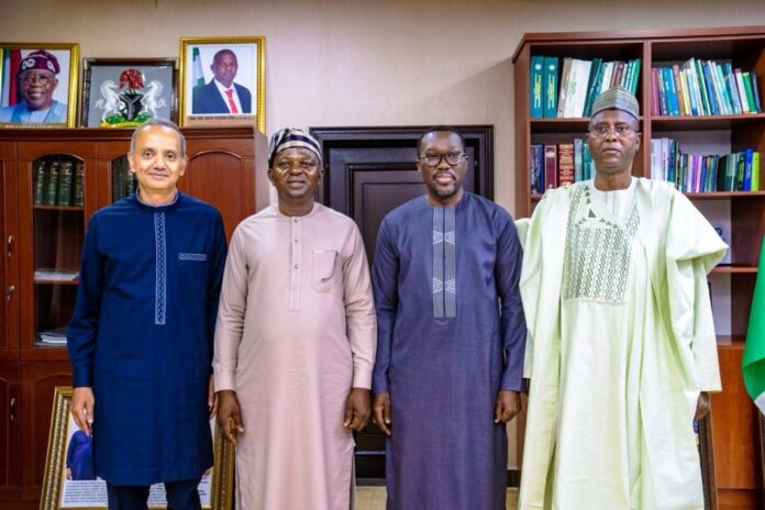 National Food Security6 The Honourable Minister of Water Resources and Sanitation, Engr. Prof. Joseph Terlumun Utsev (2nd L), accompanied by the Permanent Secretary Alhaji Shehu Aliyu Shinkafi (R) received the Incoming Country Director World Bank Mr. Ndiame Diop (2nd R) and the Outgoing Country Director, World Bank, Mr. Shubham Chaoudhuri (L) during a courtesy visit to the Honourable Minister on Monday 29th April , 2024 in Abuja