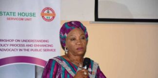 The National Coordinator/CEO SERVICOM PRESIDENCY Mrs Nnenna Akajemeli delivering her paper presentation at the the SERVICOM UNIT Work shop State House Abuja