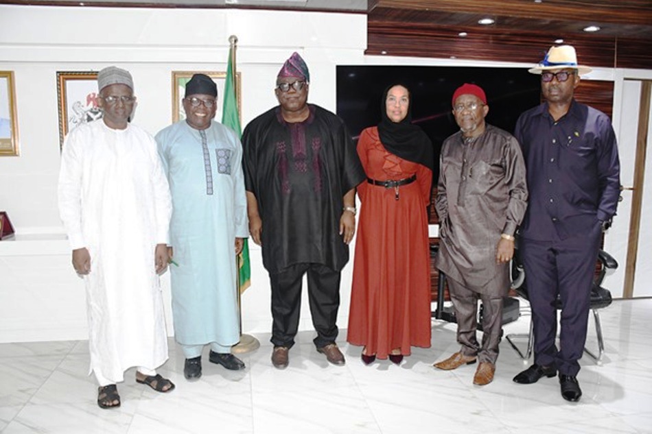 Hon. Chairman FCSC, Prof. Tunji Olaopa (R) with Taraba State Head of the Civil Service- Mr. Paul Maigada Tino (Immediate Left) flanked (L & R) by officials of Taraba State Head of the Civil Service