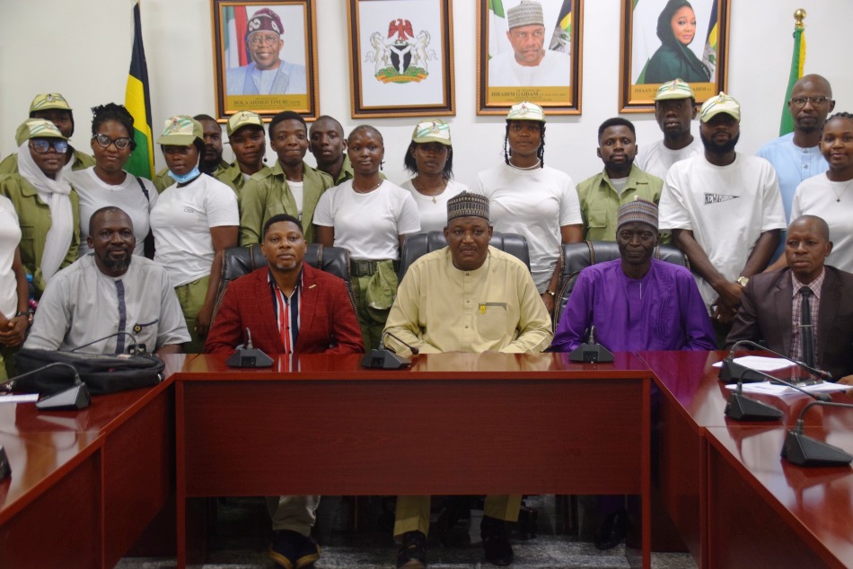 seated L-R: Deputy Director (Information & Public Relations), Mr. Bolaji O. Kazeem; Media and Communication Specialist, Mr. Oliver Iorkase; Permanent Secretary, Dr. Nazir Sani Gwarzo; Director Human Resource Management; Mr. Stephen B. Simon; Deputy Director (Staff Welfare) Mr. Amos. Olure and Corp members during the seminar on Effective Communication Skills and Public Speaking organized by the Ministry for the National Youth Service Corp (NYSC) members at the Headquarters of the Ministry in Abuja.