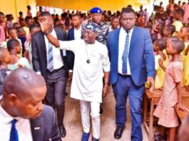 Benue Governor addressing the Students on the need to take their studies seriously.