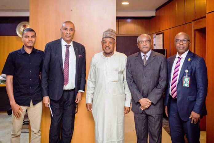 African Academy of Science (AAS) SCIENCE FOR PLANNING: L-R: Technical Assistant, Planning Committee Secretariat, African Academy of Science, Mr Misbahu Yusuf; Secretary-General, Prof. Friday Okorofua; Minister of Budget and Economic Planning, Senator Abubakar Bagudu; the Academy’s Lead Advisor, Prof Hilary Inyang, Permanent Secretary, Ministry of Budget and Economic Planning, Dr Vitalis Obi, mni, during the visit of the academy officials to the ministry in Abuja on Thursday, 15/08/24 PHOTO: FMBEP