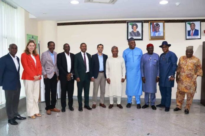 5th from right - Ambassador Gabriel Aduda, Permanent Secretary, Federal Ministry of Women Affairs, World Bank SPEESE Task Team Leader, Mr. Ishtiak Siddique when he led a delegation on a visit to the Ministry