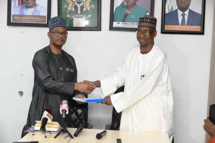 Permanent Secretary, Dunoma L-R: Mr. Olubunmi Olusanya taking over from Dunoma Umar Ahmed, PhD as Permanent Secretary Federal Ministry of Youth Development .
