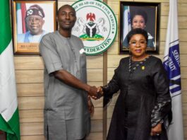 R-L: Head of the Civil Service of the Federation ((HCSF), Mrs Didi Esther Walson-Jack, OON, mni (R), in a handshake with the President of the Federal Public Service Games ( FEPSGA), Mr Aloku Amaebi when the latter and his excos met with the HCSF to brief her on preparations for the 2024 FEPSGA.