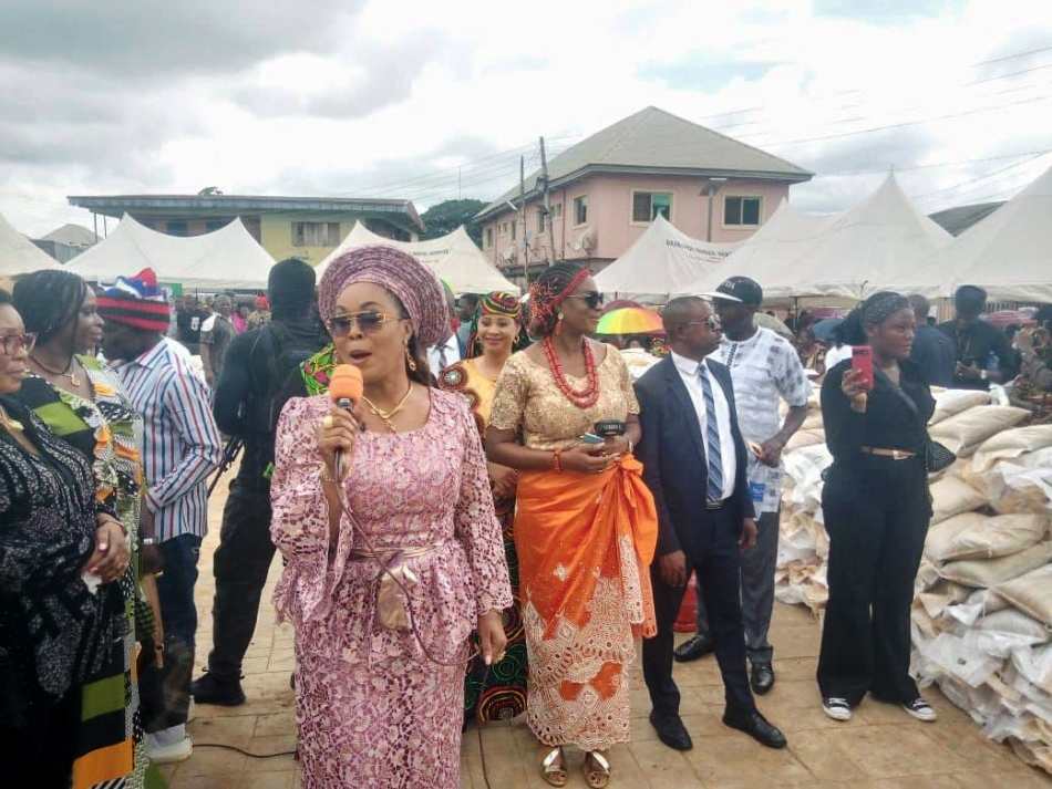 Barrister (Mrs) Kennedy-Ohanenye giving her address at the FG rice distribution programme held in Awka, Anambra State
