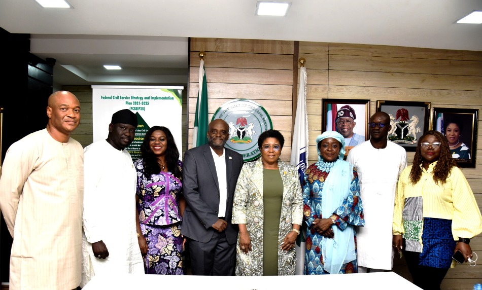 HCSF received on a Courtesy visit the Unity Schools Old Students Association (USOSA) led by the President General, Mr Michael Magaji in Abuja.
