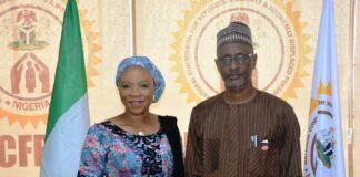 The National Coordinator SERVICOM Presidency, Mrs Nnenna Akajemeli and the Representative of the Federal Commissioner National Commission for Refugees, Migrants and Internally Displaced Persons during the Inauguration of the SERVICOM Parastatal Unit of the Commission.