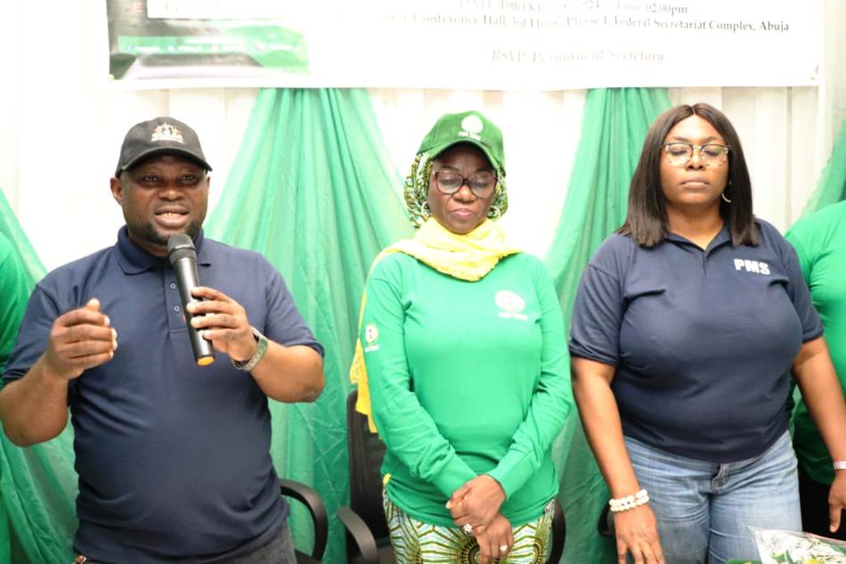 Permanent Secretary, Federal Ministry of Special Duties and Inter-governmental Affairs, Dr. Maryam Ismaila Keshinro (m) flanked by reps from Office of the Head of Service of the Federation, giving legitimacy to the PMS launch.