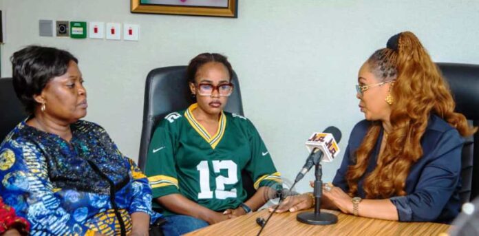 Reintegration Support For Ex-Private Ruth Ogunleye The Honourable Minister of Women Affairs, Barrister (Mrs) Uju Kennedy-Ohanenye joined with Ex-Private Ruth Ogunleye