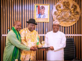 Secretary to the Government of the Federation, Sen. George Akume, fnim, CON, receives in audience a delegation of Conference of Alumni Association of Nigeria Universities (CAANU) led by its President, Prof. Yakubu Aboki Ochefu, on Wednesday, 9th October, 2024 in Abuja.