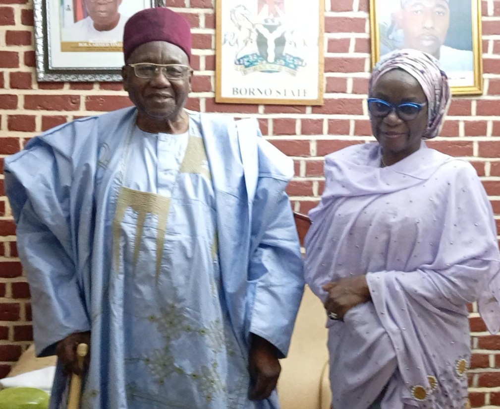The Permanent Secretary, Dr. Maryam Ismaila Keshinro with the Shehu of Borno, HRH Abubakar El-Kanemi at his palace.