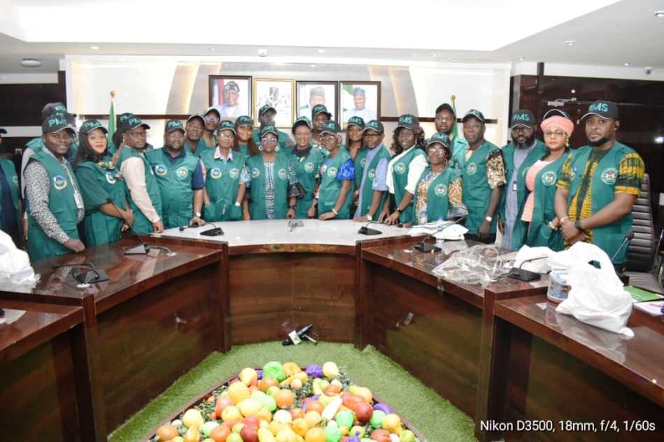 The Director, Human Resources Management Services Department, Mrs Moduape Adedayo(C), members of the Ministry’s Core Team.