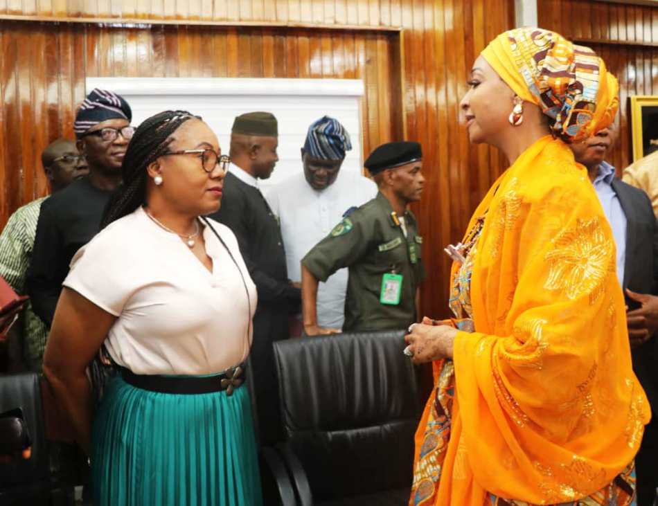 L to R, Director, ITRC, Federal Ministry of Art, Culture, Tourism and Creative Economy, Dorothy. Duruakwu and the HON. Minister of Federal Ministry of Art, Culture, Tourism and Creative Economy, Hannatu Musa Musawa.