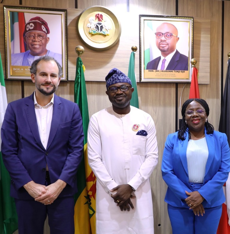 L-R: Middle is the Hon. Minister of Interior, Dr. Olubunmi Tunji-Ojo flanked on the right by the Permanent Secretary, Ministry of Interior Dr. Magdalene Ajani and on the left by Head of Business & Security Division, DCAF Geneva Centre for Security Sector Governance, Jean-Michel Rousseau, on courtesy to the Ministry of Interior