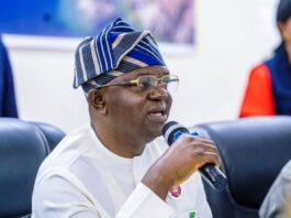 The Honourable Minister of Water Resources and Sanitation, Engr. Prof. Joseph Terlumun Utsev, delivering his opening remarks today in Abuja at the Nigeria/UNESCO Intergovernmental Hydrological Programme (IHP) Workshop on Water Resource Management for Food Security and Sustainable Livelihoods in Nigeria.