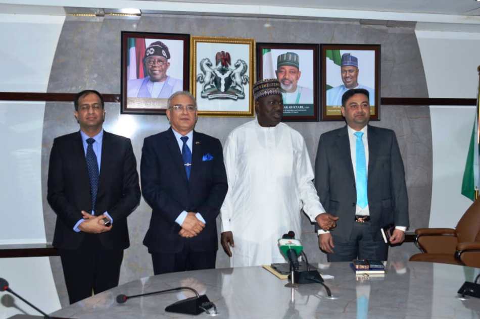 The Minister of State for Agriculture and Food Security, Sen.Dr Aliyu Sabi Abdullahi (third from the left-hand side), and Pakistan delegation during the visit.