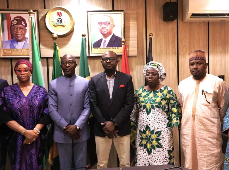 L-R: Mrs. Mojisola Kehinde Alli-Macaulay, Exec. Director Operations NSITF; Mr. Faleye Oluwaseun Mayomi, MD/CE, NSITF; Hon.(Dr.) Olubunmi Tunji-Ojo, Minister of interior; Dr. Magdalene Ajani, Permanent Secretary, Ministry of Interior; Mr. Nasiru Usman, Director, Joint Services, Ministry of Interior.