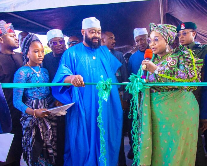 Women Empowerment 01 Honourable Minister of Women Affairs, Hajiya Imaan Sulaiman-Ibrahim commissioning the World Bank Sponsored Nassara Izom 2 Women Rice Processsing Factory under the Nigeria For Women Project (NFWP) in Gwachipe, Gurara Local Government Area of Niger State. To her right is the State Governor, Mohammed Umaru Bago