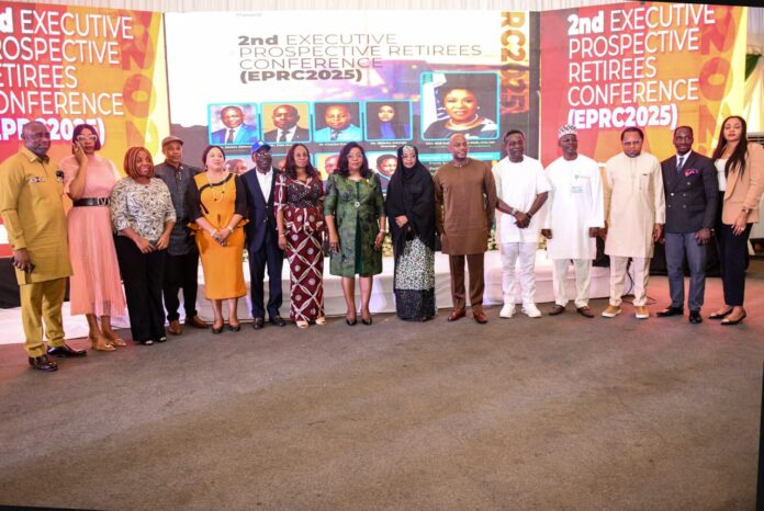 IMG-20250221-WA0016 The HSCF Mrs Didi Esther Walson-Jack, OON, mni (Middle), in a group photograph with Permanent Secretaries, Marine and Blue Economy, Mr Oloruntola Olufemi(6th L), Career Management Office, Mrs Fatima Mahmood(7th R), Service Welfare Office, Mrs Oyekunle Patience Nwakuso (7th L), Common Services Office, Dr. Danjuma Usman Kalba(4th L), Mr Fela Durotoye (6th R), Mr James Abiona (5th R), Dr Charles Osazuwa (3rd R), Dr Godwin Abah (2nd R), Ms Njideka Adaego Ononuju (1st R), Dr Chris Oarhe(1st L), Dr Stephanie Oarhe (2nd L), Mrs Tobore Olumoye (3rd L) and Mr Alex Enebeli (4th L) at the 2nd Edition of Prospective Executive Retiree's Conference, on Thursday 20th February, 2025 in Abuja.