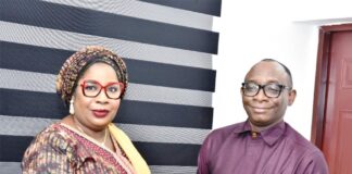 Right: Director-General, Bureau of Public Procurement (BPP) Dr. Adebowale A. Adedokun, FCIPS, ACFE, receiving a plaque from the President, Nigerian Society of Engineers (NSE), Engr. Margaret Aina Oguntala, FNSE, during her visit to BPP in Abuja